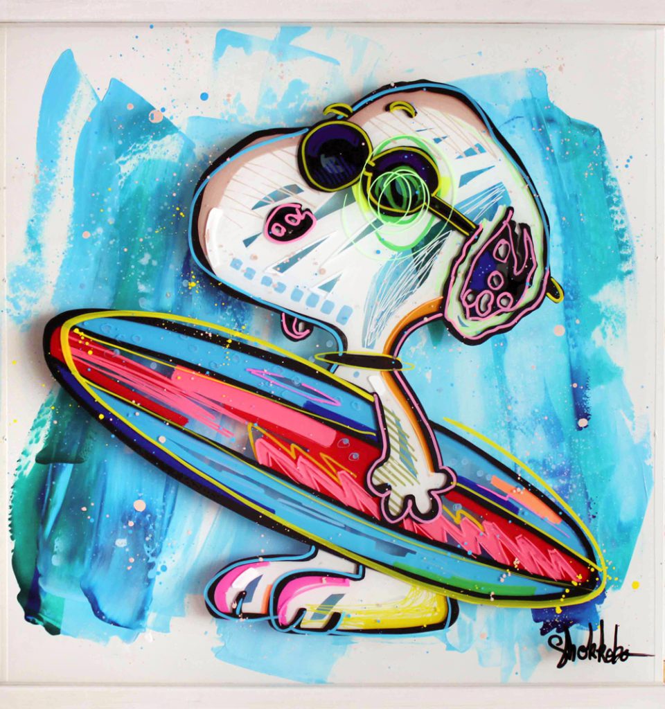 Snoopy surfeur